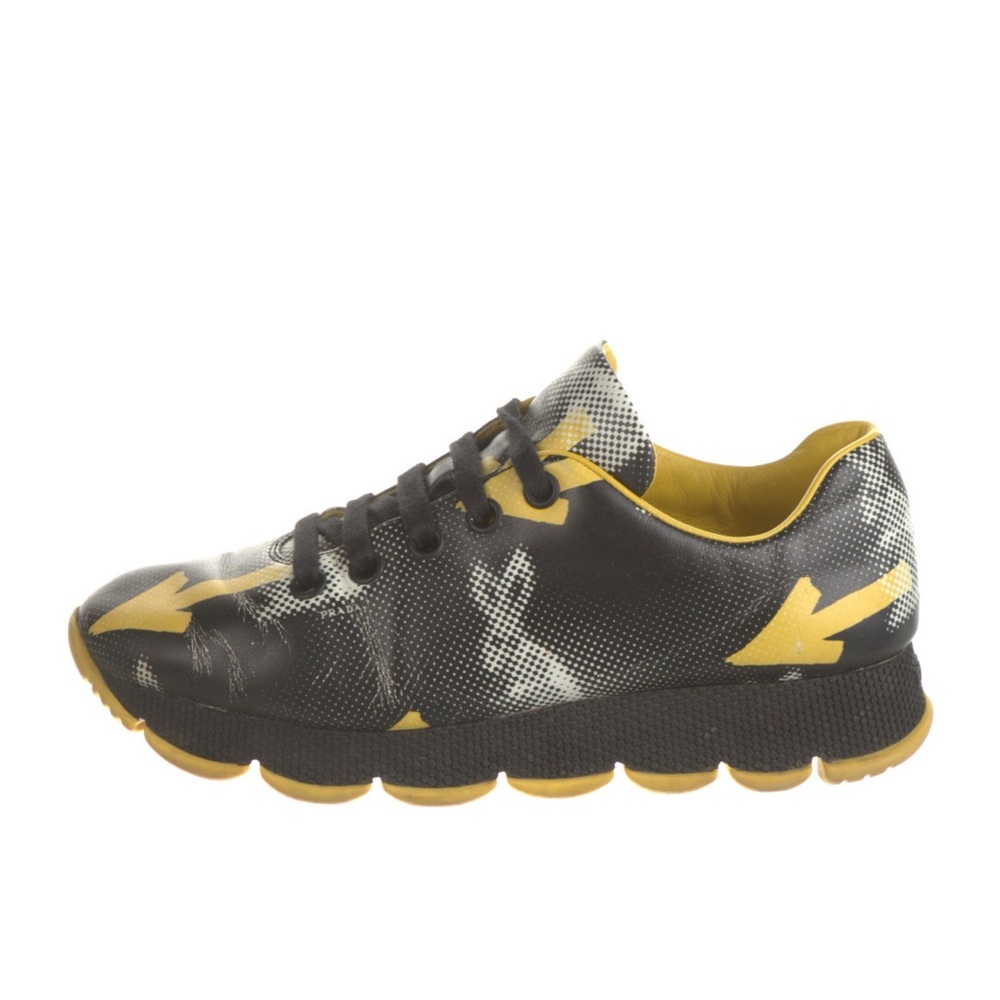 Prada
Leather Printed Sneakers
Size: IT 38 - Picture 3 of 6